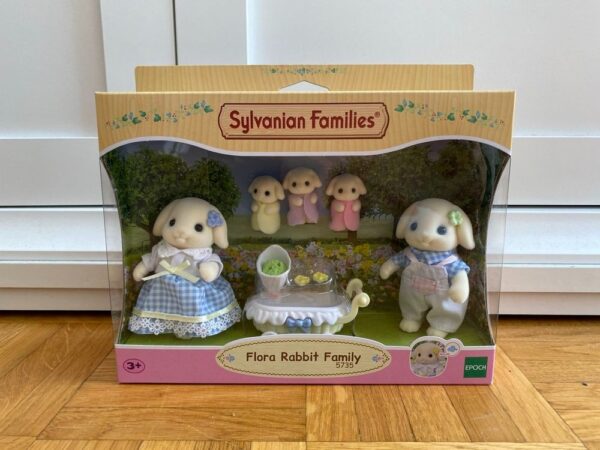 Sylvanian Families Flora Rabbit Family Figure Set
